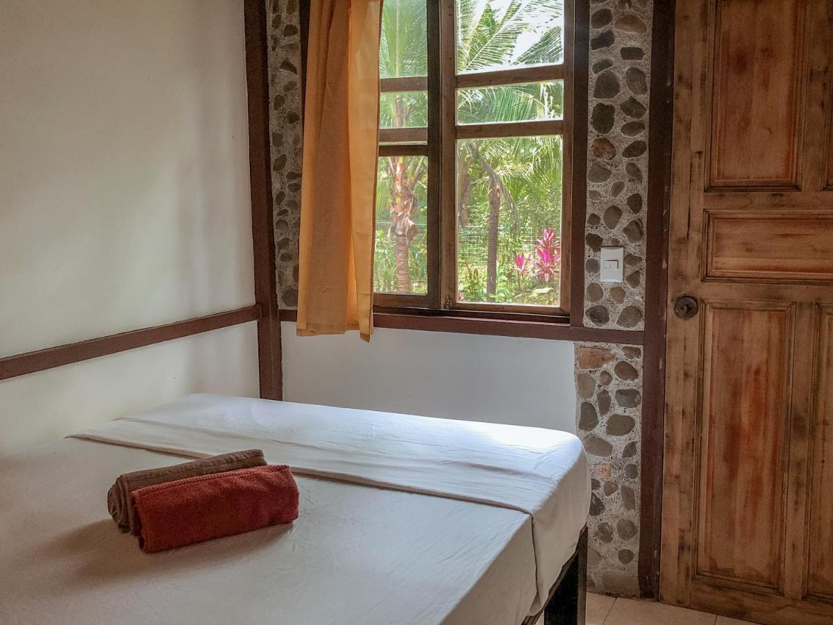 Uvita River Guesthouse ภายนอก รูปภาพ