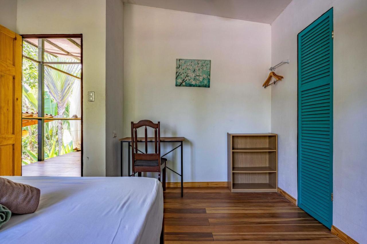 Uvita River Guesthouse ภายนอก รูปภาพ