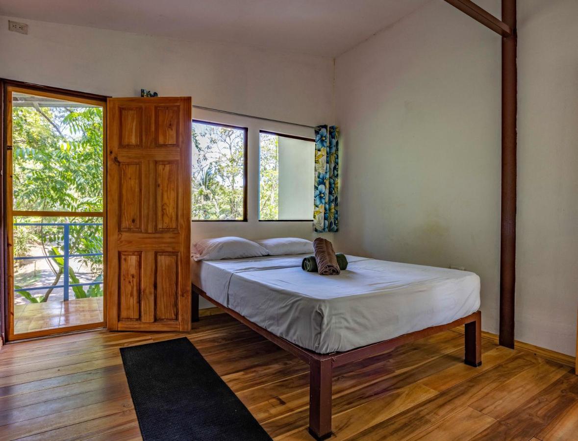 Uvita River Guesthouse ภายนอก รูปภาพ